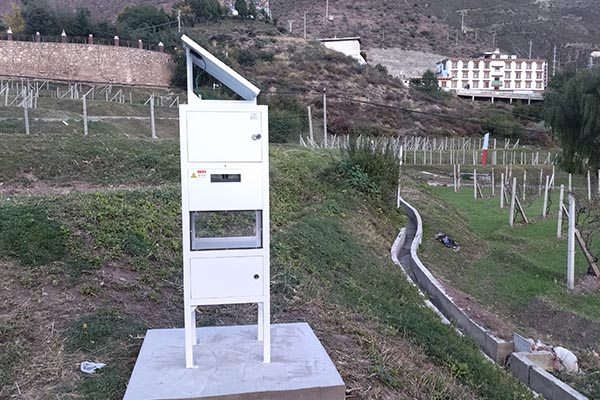 美國白蛾性誘監(jiān)測設備圖片2 美國白蛾性誘監(jiān)測設備圖片2