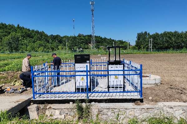 智慧蟲情監測系統現場安裝圖片2